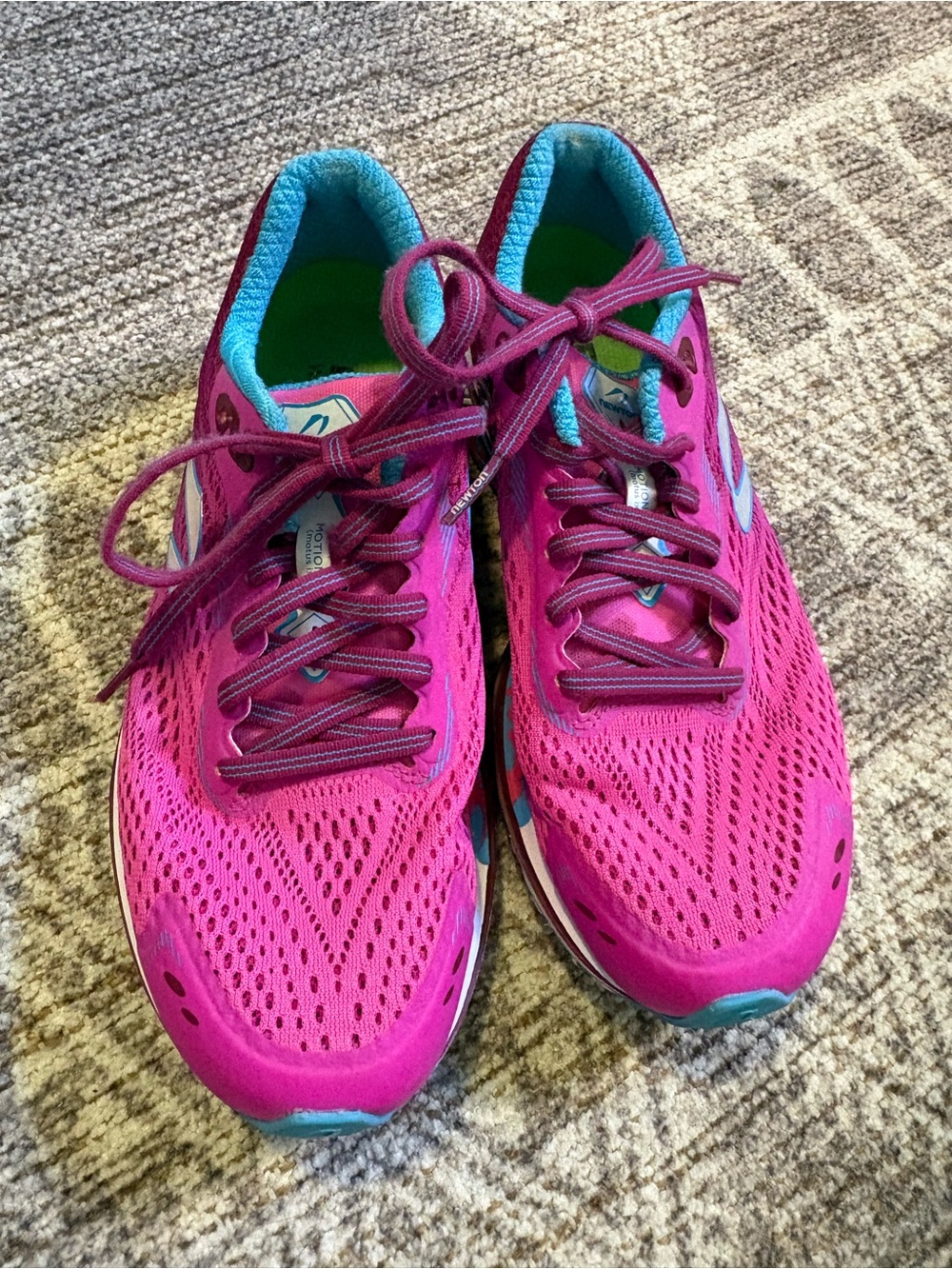 Newton Women’s Motion 9 Pink Running Shoes
